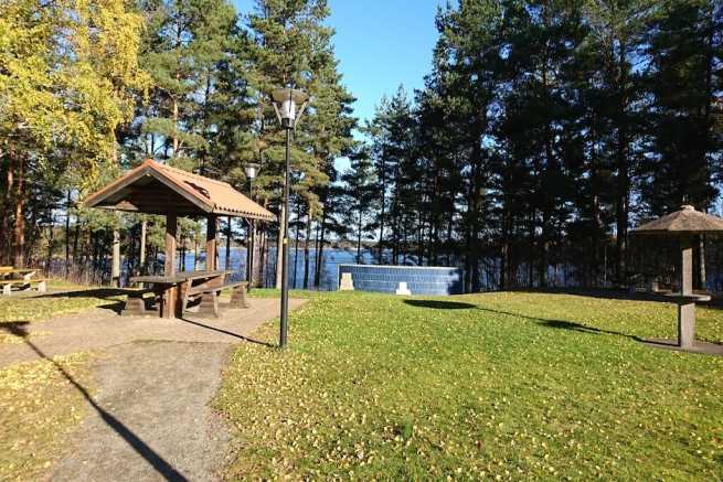 Przejęcie dzierżawy działki z domkiem, kwestie prawne i możliwości