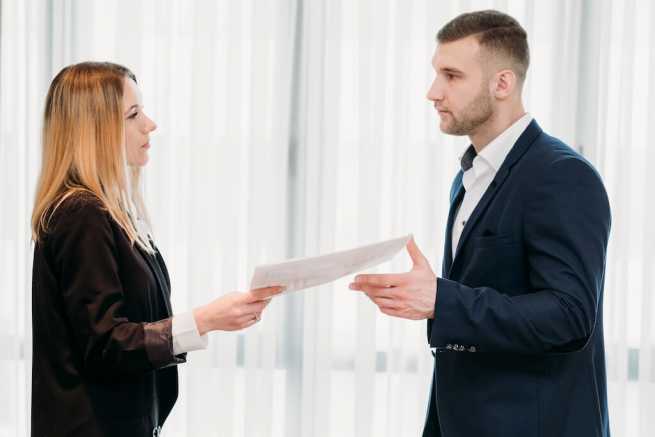 Analiza umowy zakupu mieszkania przed podpisaniem aktu notarialnego