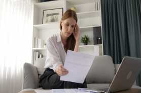 Zleceniodawca nie wypłacił wynagrodzenia za okres wypowiedzenia, czy prawo jest po jego stronie?